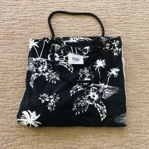 🤍NEVER USED PINK tote bags